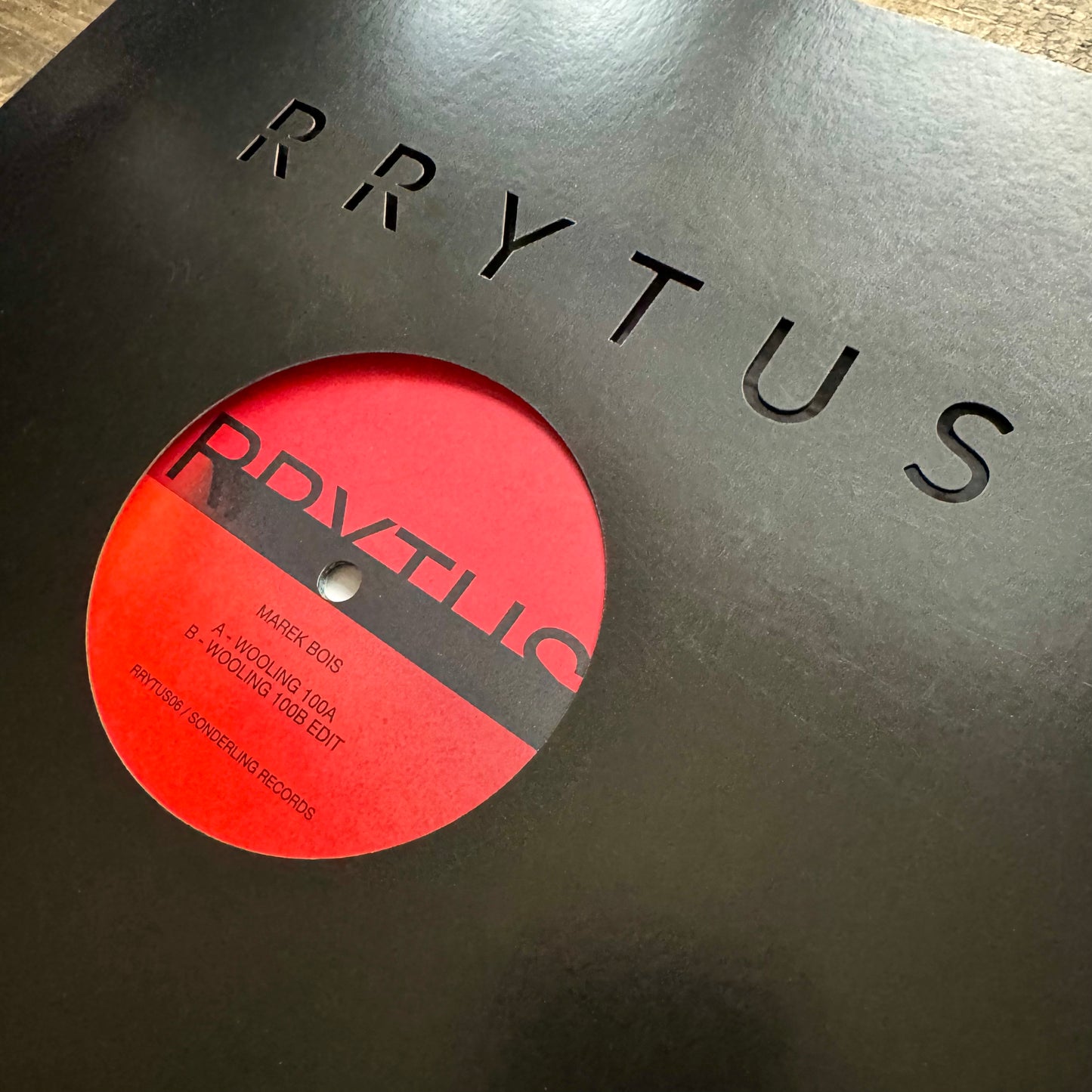 Marek Bois "Wooling 100" (Rrytus06), black 12", limited to 25 copies